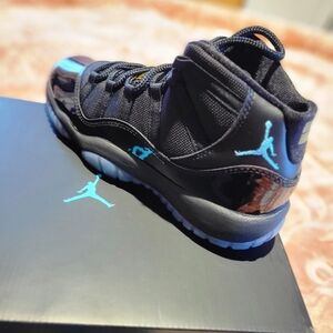 Jordan 11 Retro Gammas  New Release Kids Black and Blue High-Top Sneakers 2025